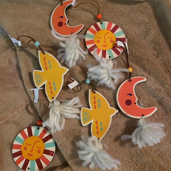 🆕6 URBAN OUTFITTERS Boho Ornaments - Picture 2 of 8